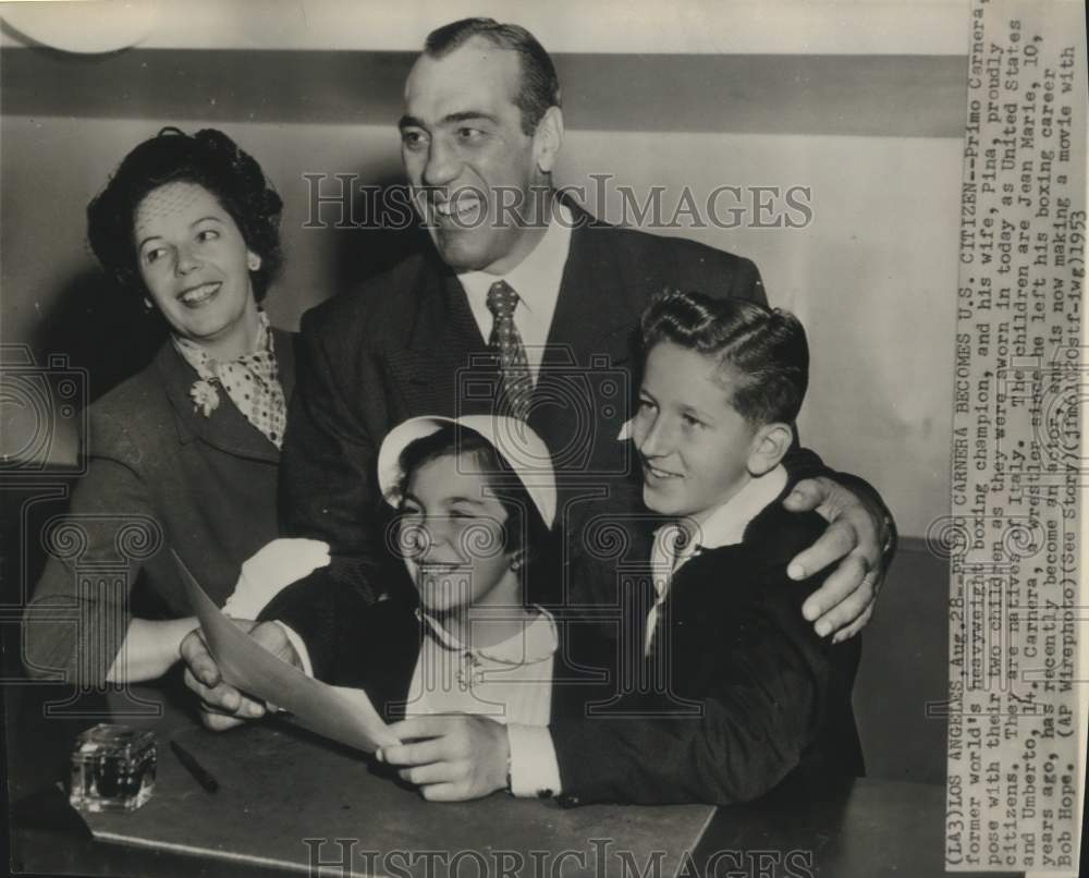 1953 Press Photo Primo and Pina Carnera sworn in as United States citizens. - Historic Images