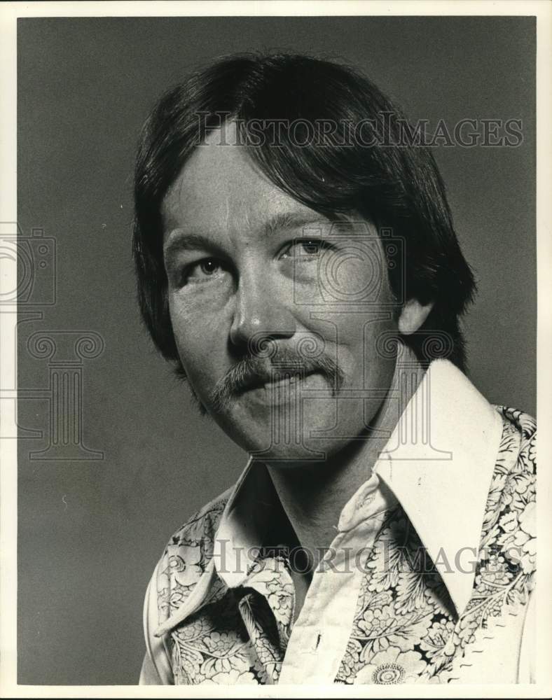 1975 Press Photo Aeros hockey team press manager Rich Burk. - hps01621- Historic Images