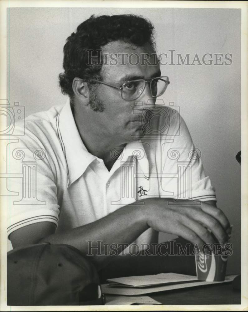 1972 Press Photo Golfer Tommy Aaron interviewed - hps06709 - Historic Images