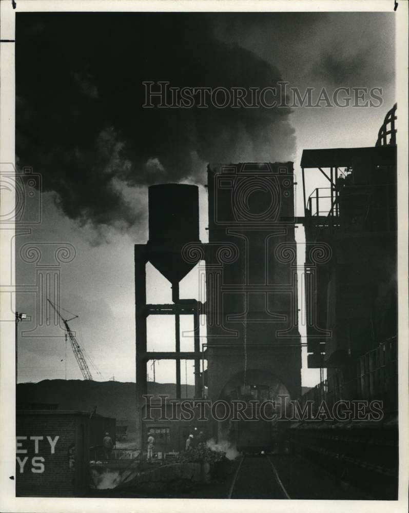 1973 Press Photo Coke Plant and Queen Tower at Armco Steel Corporation - Historic Images