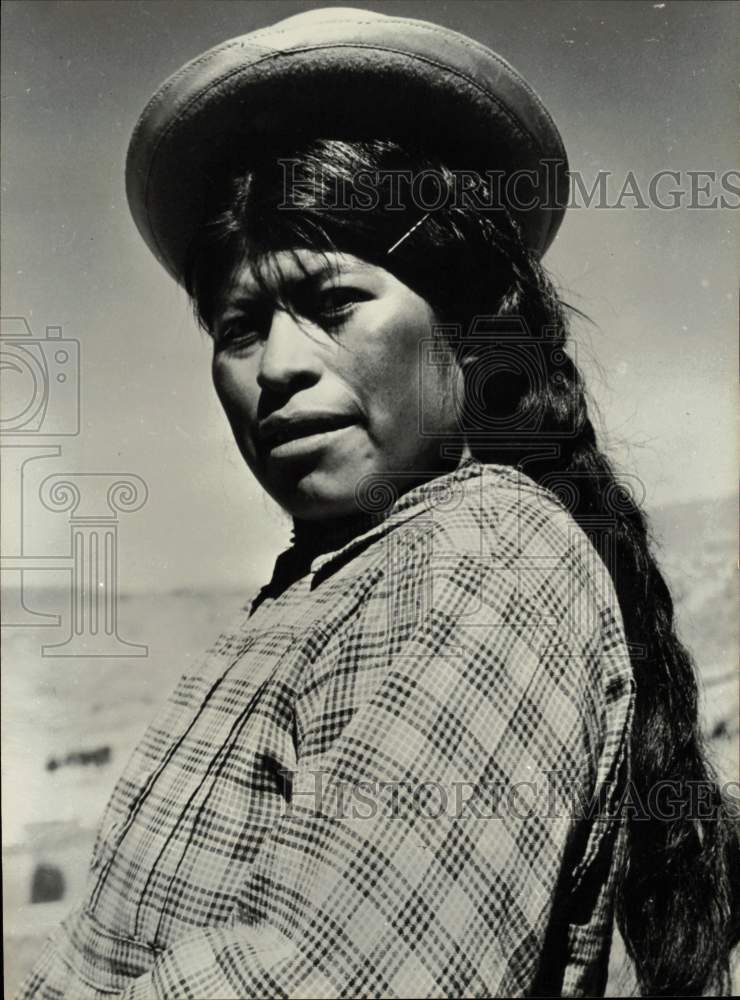 1963 Press Photo Woman from Andean Mountains in Bolivia - hps10267 - Historic Images
