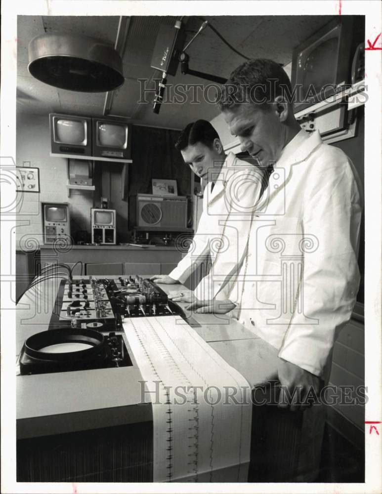 1963 Press Photo McKamy Smith, Maxey Abernathy, Baylor University College- Historic Images