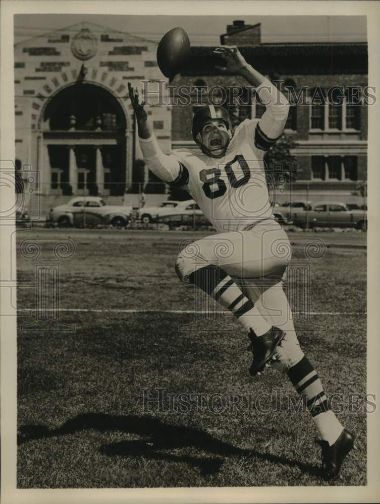 1958 Press Photo Football player Tom Nickoloff - hps13722 - Historic Images