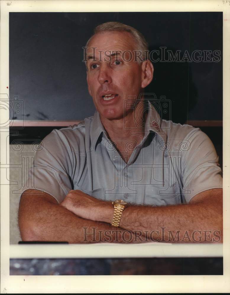 1990 Press Photo Texas A&amp;M Head Coach R. C. Slocum at College Station- Historic Images