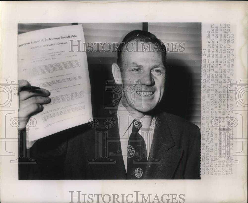 1951 Press Photo Detroit Tigers baseball manager Red Rolfe with contract - Historic Images