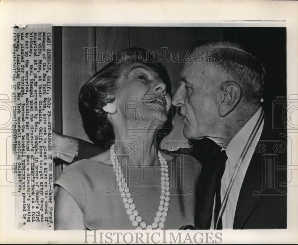 1963 Press Photo New York Mets manager Casey Stengel and wife Edna in Glendale - Historic Images