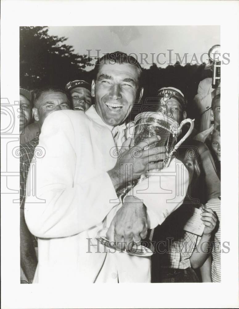 1955 Press Photo Golfer Ed Furgol Celebrates National Open Win - hps18758 - Historic Images