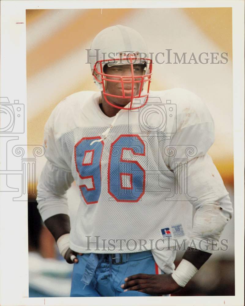 1988 Press Photo Houston Oilers football player Sean Jones at practice - Historic Images