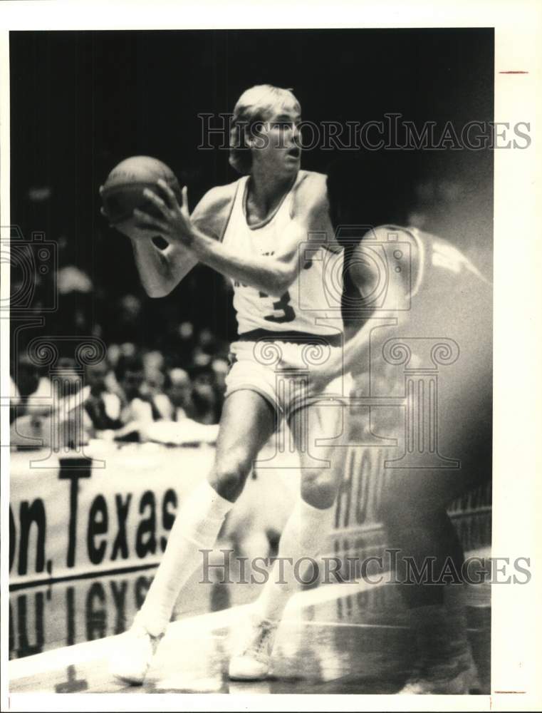 1985 Press Photo Basketball player Craig Ehlo in action - hps20161- Historic Images