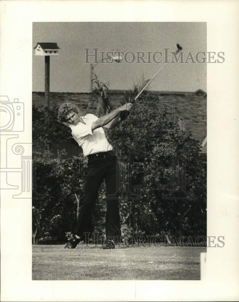 1978 Press Photo Golfer David Leiss Tees Off at Golfcrest Four-Ball Championship - Historic Images