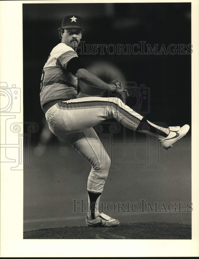 1984 Press Photo Houston Astros baseball pitcher Bob Knepper in action - Historic Images