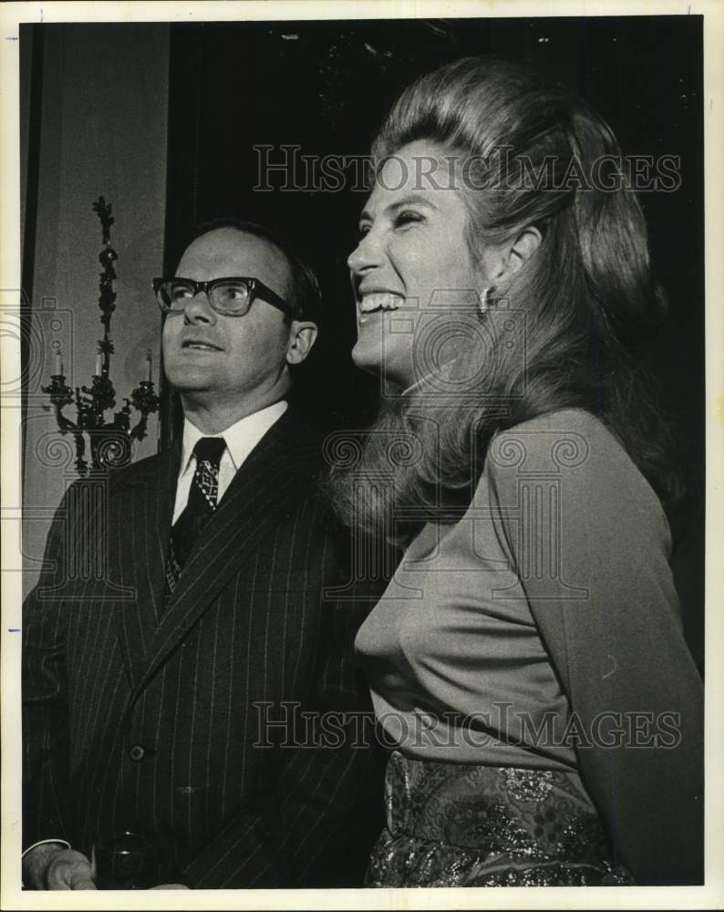 1971 Press Photo World Championship Tennis co-owner Lamar Hunt and wife - Historic Images