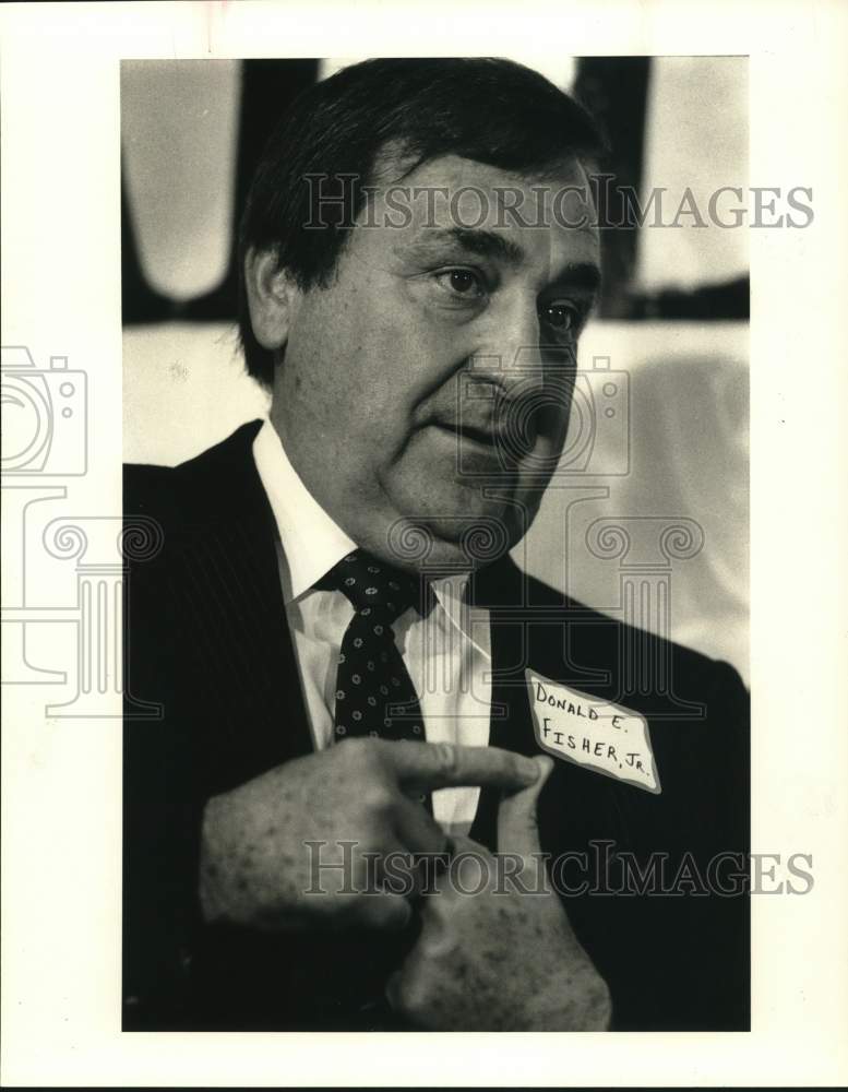 1983 Press Photo Houston Football Team Executive Donald E. Fisher Jr. - Historic Images