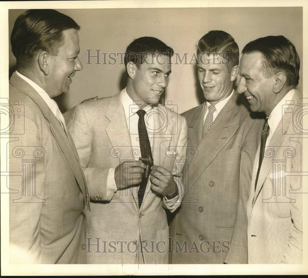 1959 Press Photo Sports figure Walter Fondren and companions - hps24290 - Historic Images