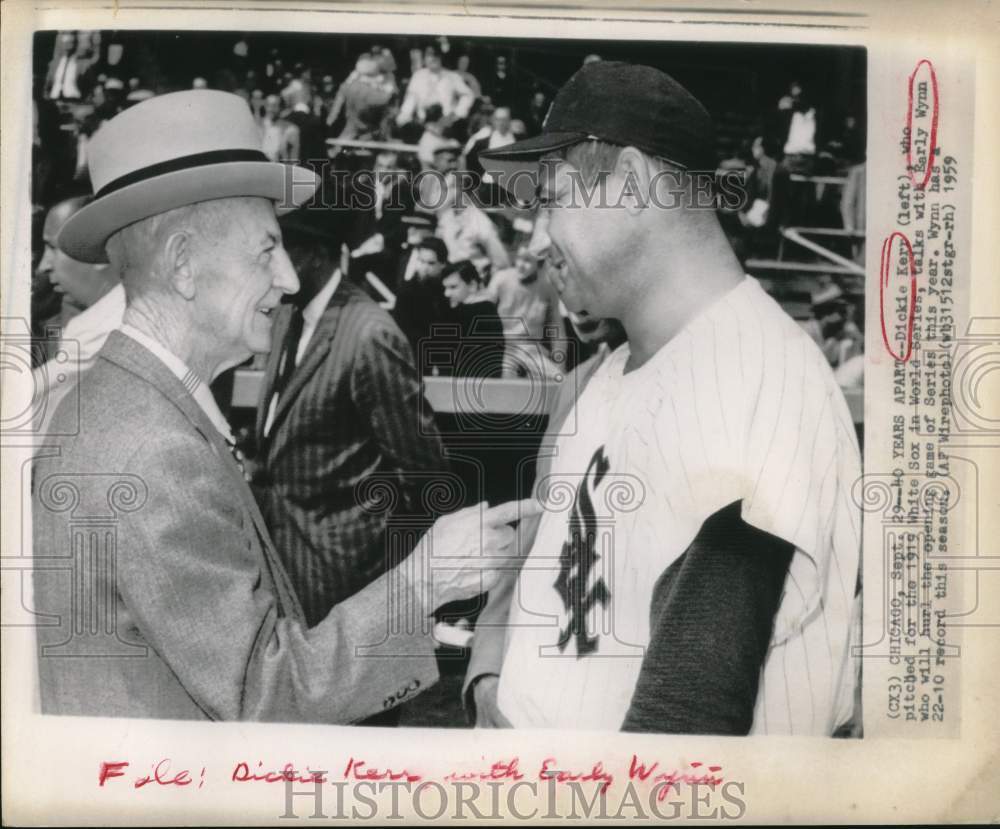 1959 Press Photo Dickie Kerr with Early Wynn of Chicago White Sox Baseball Team - Historic Images