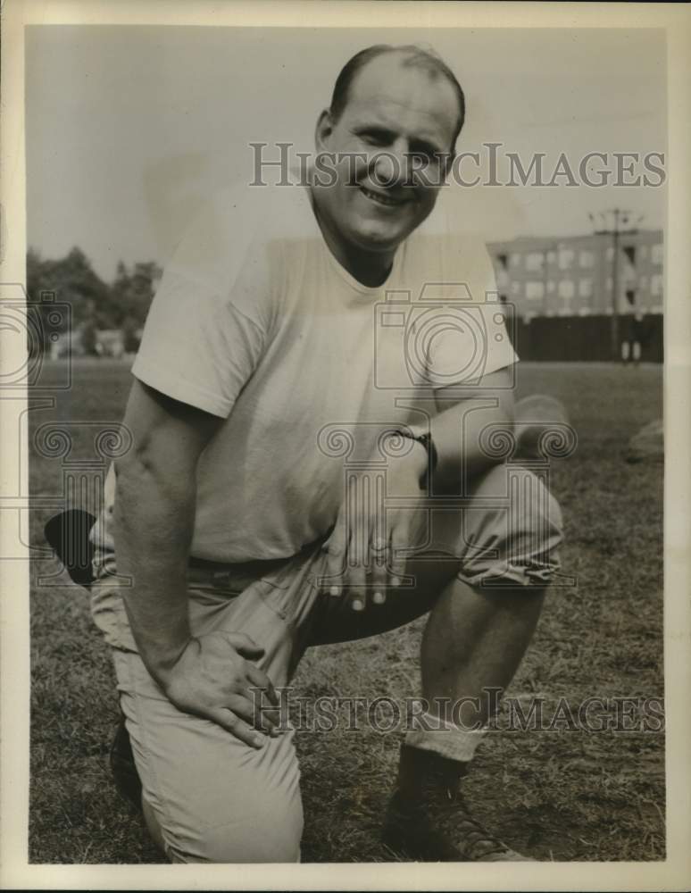 1952 Press Photo Northwestern Football Team Bob Voigts - hpx00964- Historic Images