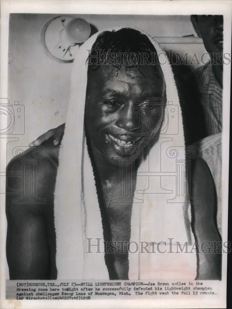 1958 Press Photo Joe Brown, Lightweight Boxing Champion in Houston, Texas - Historic Images