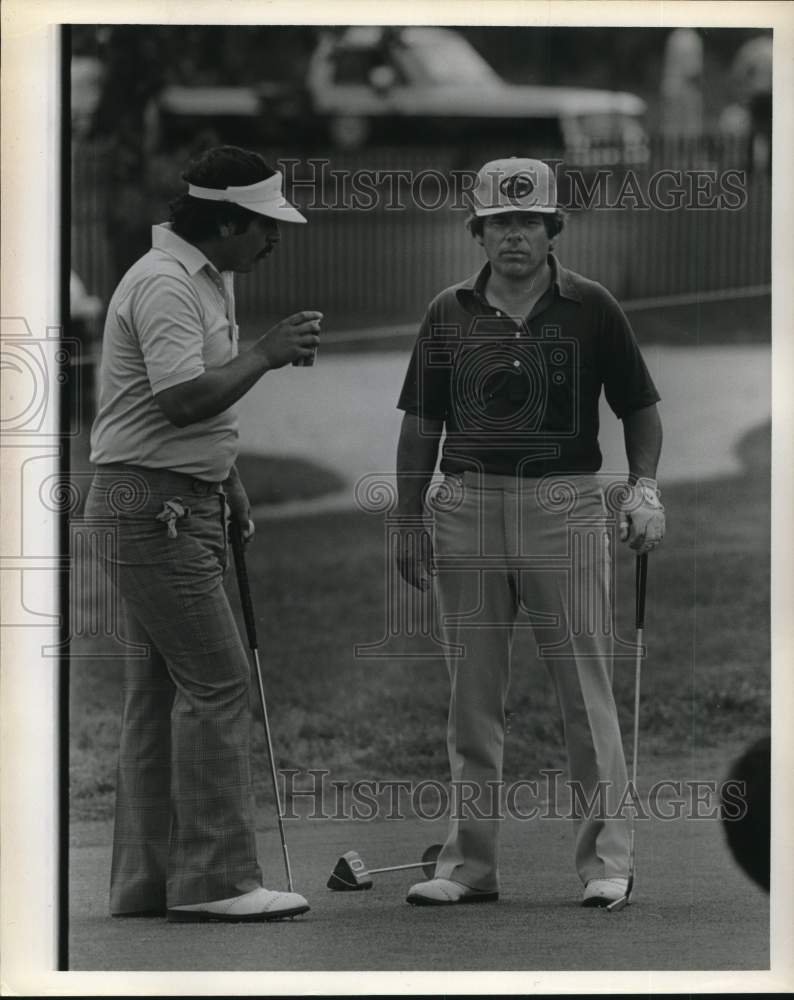 1977 Press Photo Lee Trevino, Golfer with fellow Player - hpx01656- Historic Images