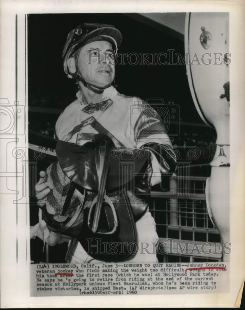 1960 Press Photo Johnny Longden, Jockey weighs in at Hollywood Park, California- Historic Images