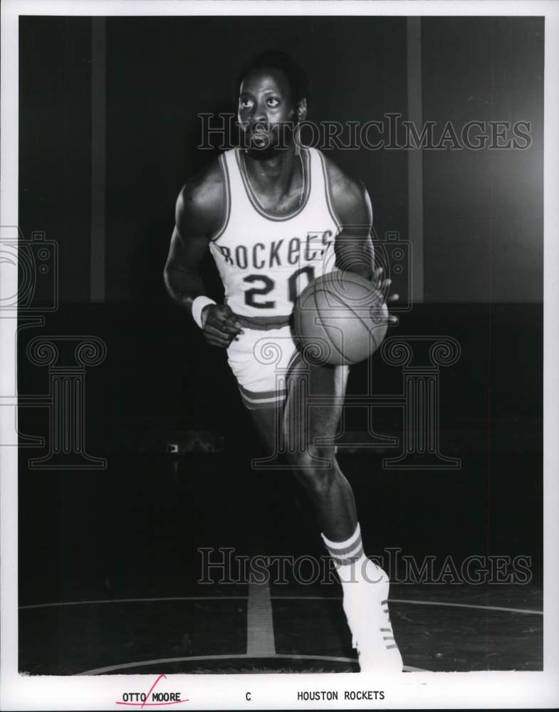 1973 Press Photo Otto Moore, Houston Rockets Basketball Center - hpx02128- Historic Images