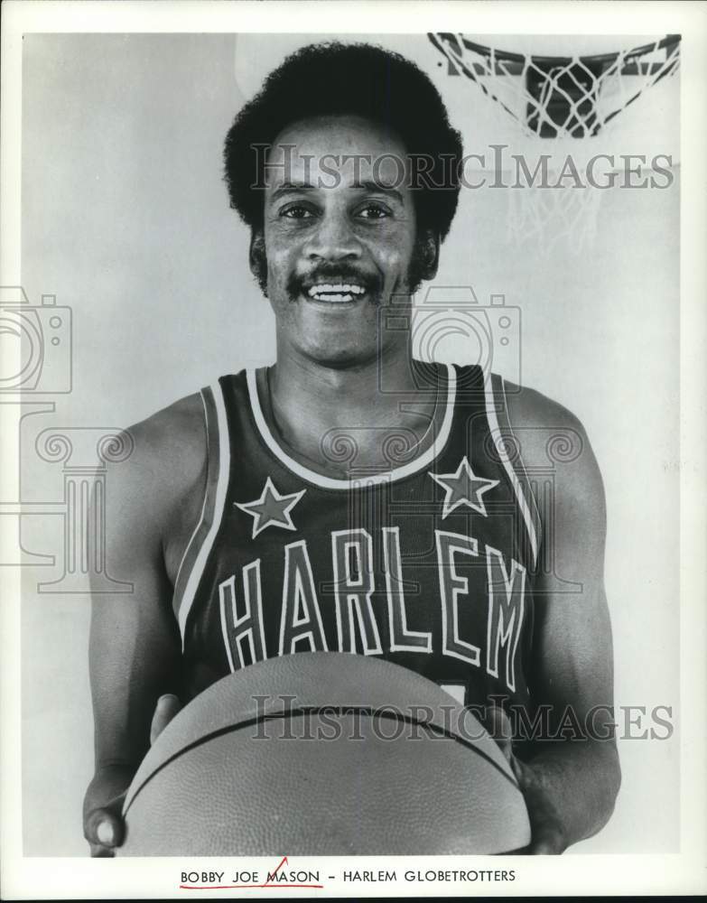 1974 Press Photo Bobby Joe Mason, Harlem Globetrotters Basketball - hpx02437- Historic Images