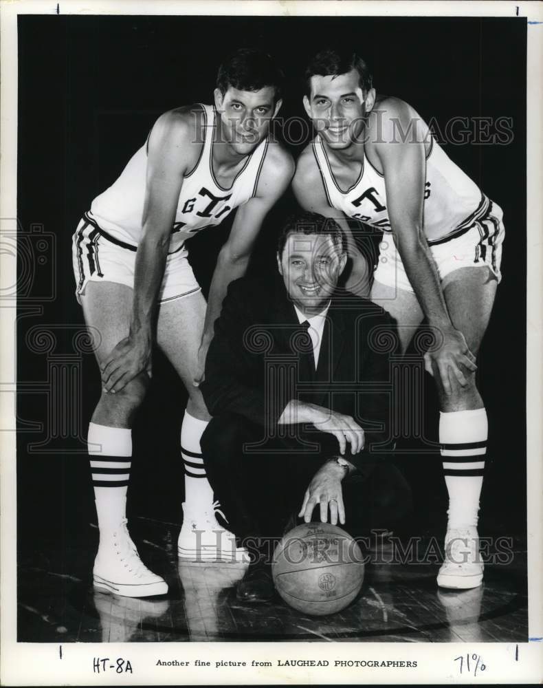 1969 Press Photo Aggie Basketball Shelby Metcalf with Peret and Niles - Historic Images