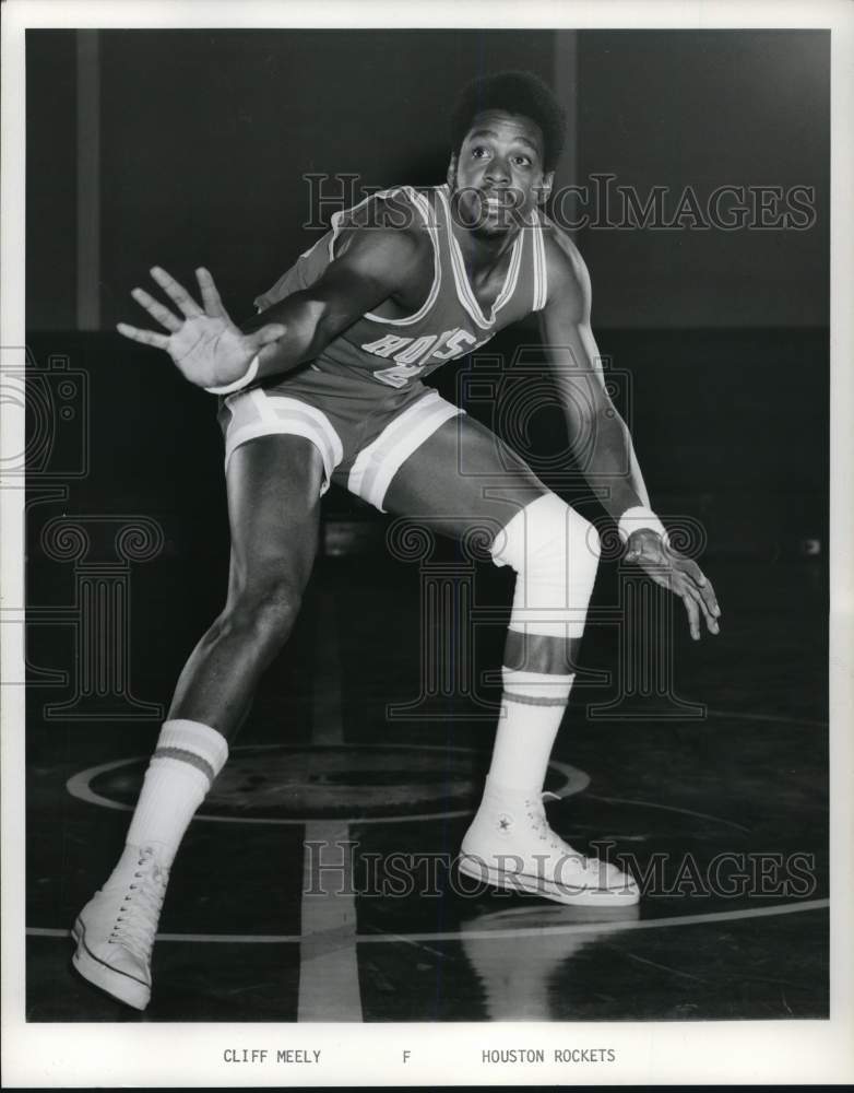 1972 Press Photo Cliff Meely, Houston Rockets Basketball Forward - hpx02517- Historic Images