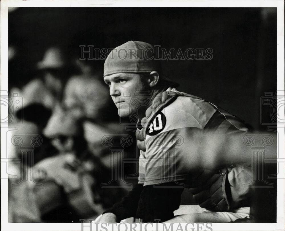 1975 Press Photo Houston Astros player Milt May on sidelines - hpx04805 - Historic Images