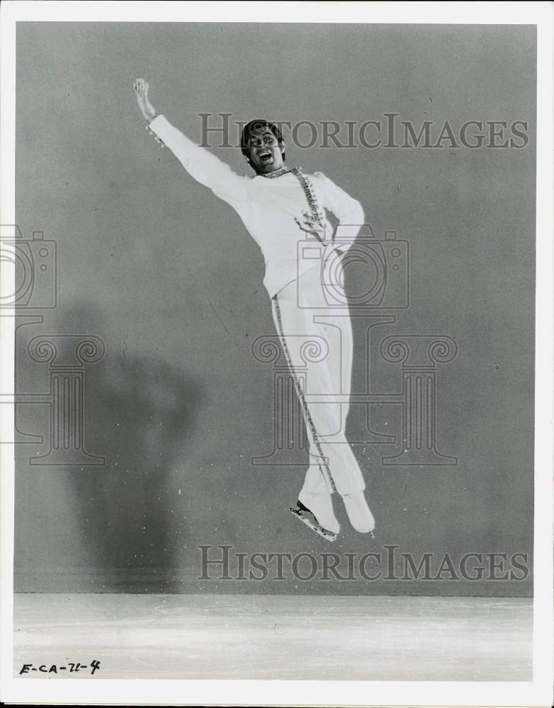 1970 Press Photo Skater Tommy Litz performs with Ice Capades show - hpx06108- Historic Images