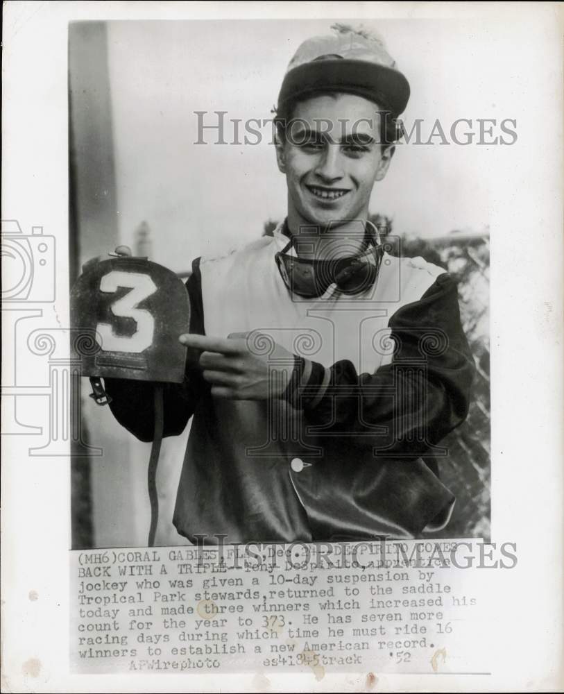 1952 Press Photo Jockey Anthony &quot;Tony&quot; DeSpirito returns after suspension in FL - Historic Images