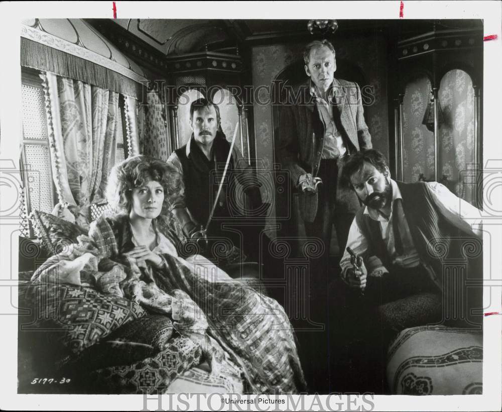 1976 Press Photo Scene from Universal&#39;s &quot;The Seven-Per-Cent Solution.&quot;- Historic Images