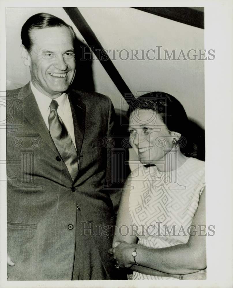 1970 Press Photo Svetlana Alliluyeva and new husband William Peters in Arizona.- Historic Images