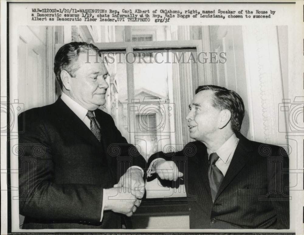 1971 Press Photo Representatives Carl Albert and Hale Boggs chat in Washington- Historic Images