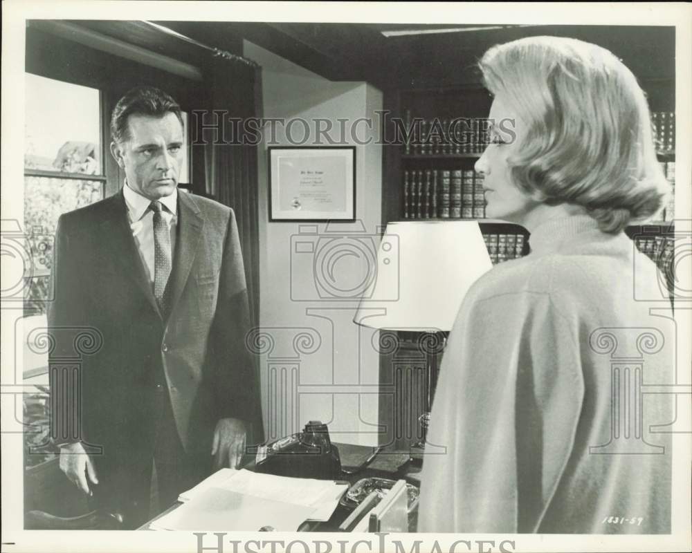 Press Photo Actors Richard Burton, Eva Marie Saint in "The Sandpiper"- Historic Images