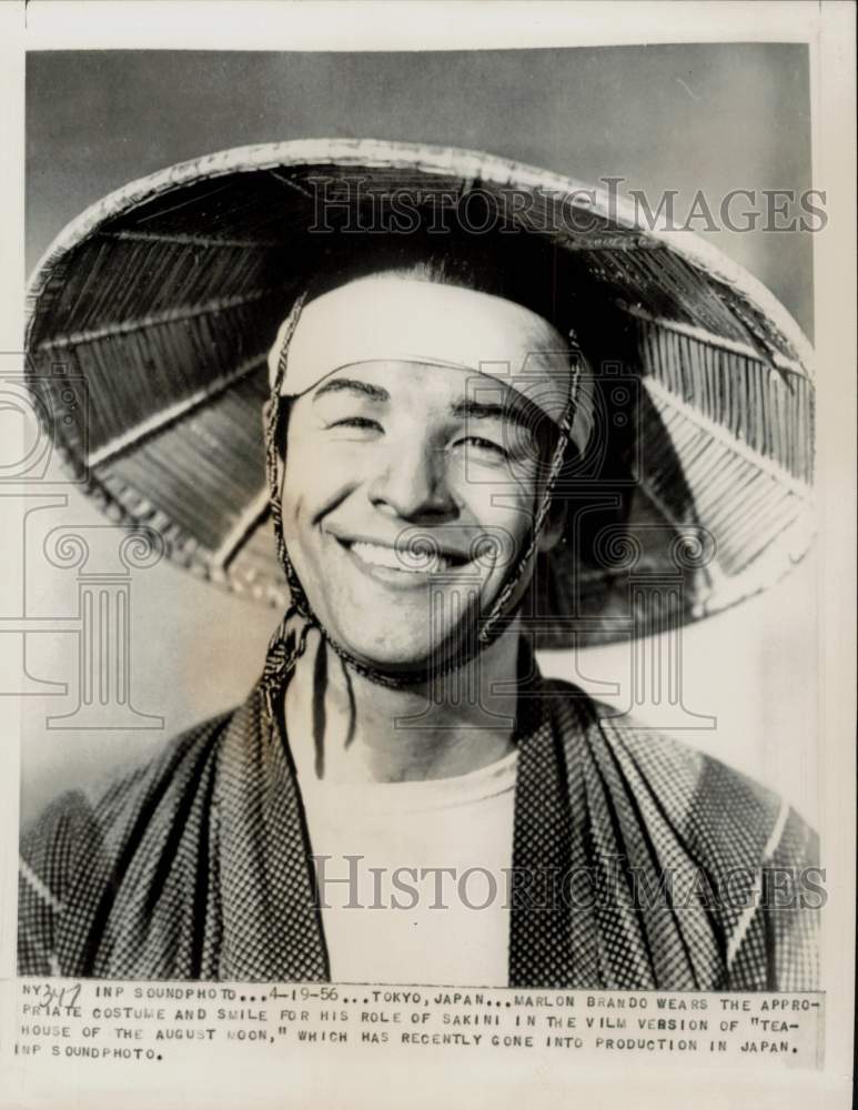 1956 Press Photo Actor Marlon Brando in "Teahouse of the August Moon," Tokyo- Historic Images