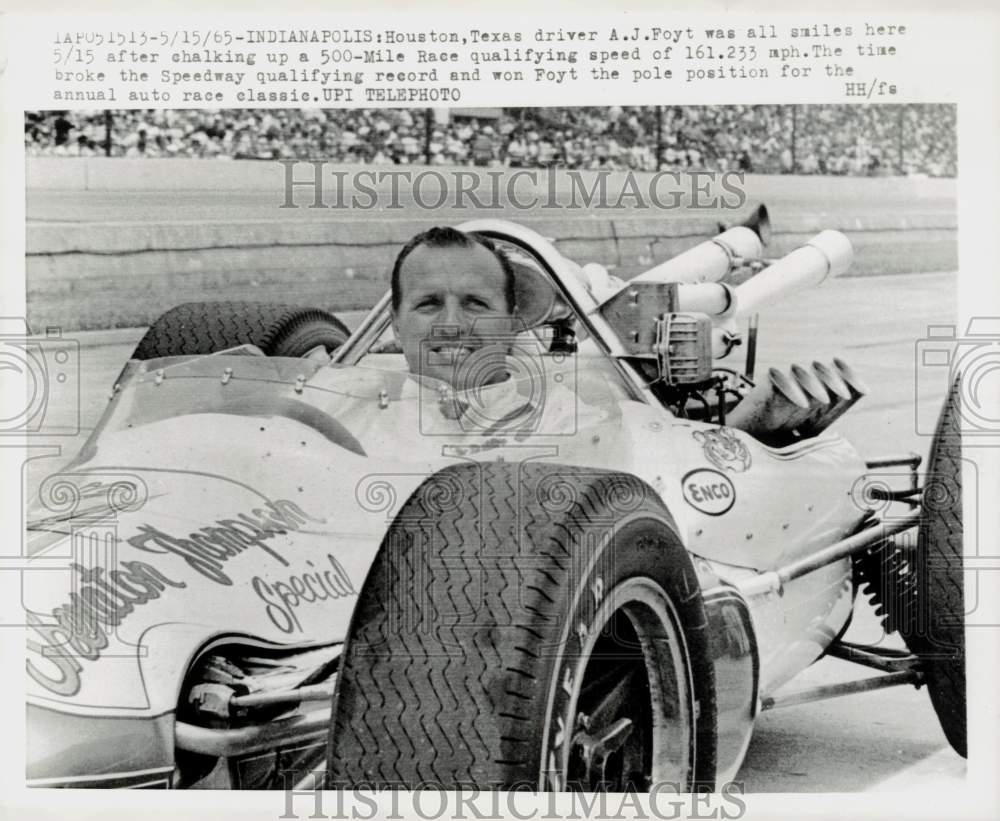 1965 Press Photo A. J. Foyt at 500-Mile Race in Indianapolis - kfx23134- Historic Images