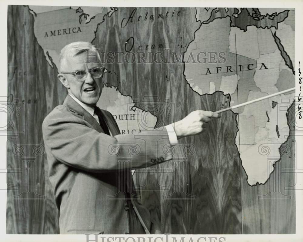 1961 Press Photo Dr. Peter H. Odegard, Host o &quot;Continental Classroom&quot; Show- Historic Images