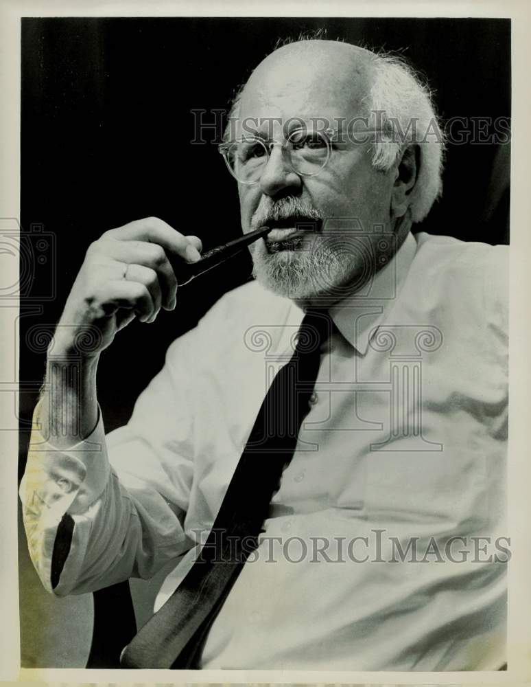 1968 Press Photo William Shirer on "The Rise and Fall of the Third Reich" on ABC- Historic Images