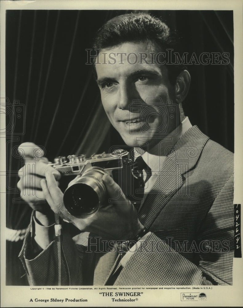 1966 Press Photo Tony Franciosa in movie The Swinger from Parmount - Historic Images