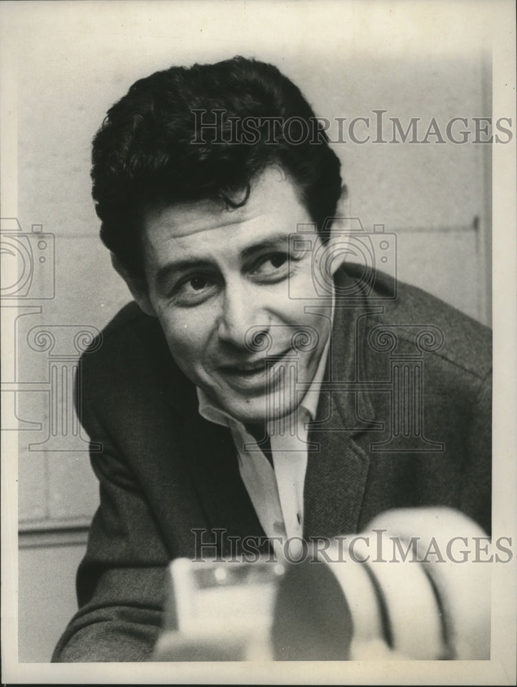 1962 Press Photo Singer Eddie Fisher sins Arrivederci Roma - lfx00345- Historic Images