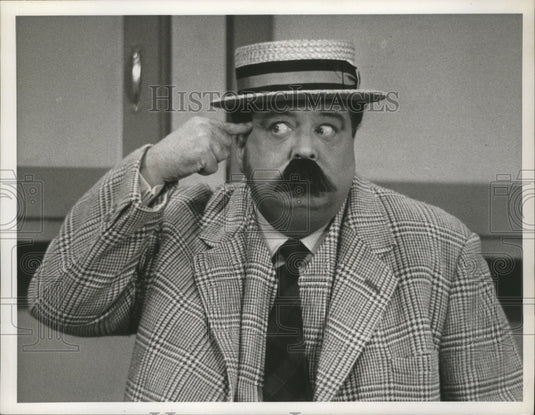 1952 Press Photo Jackie Gleason on The Jackie Gleason Show on CBS - Historic Images