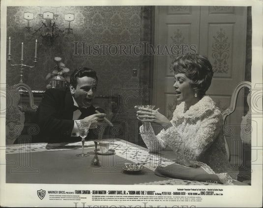 1964 Press Photo Robin and the Seven Hoods stars Peter Falk & Barbara Rush - Historic Images