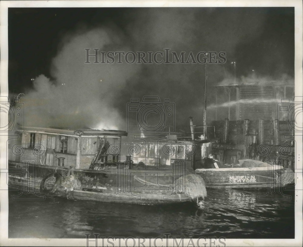 1962 Fire &amp; tug boat explosion at Kane &amp; Columbia Sts NYC - Historic Images