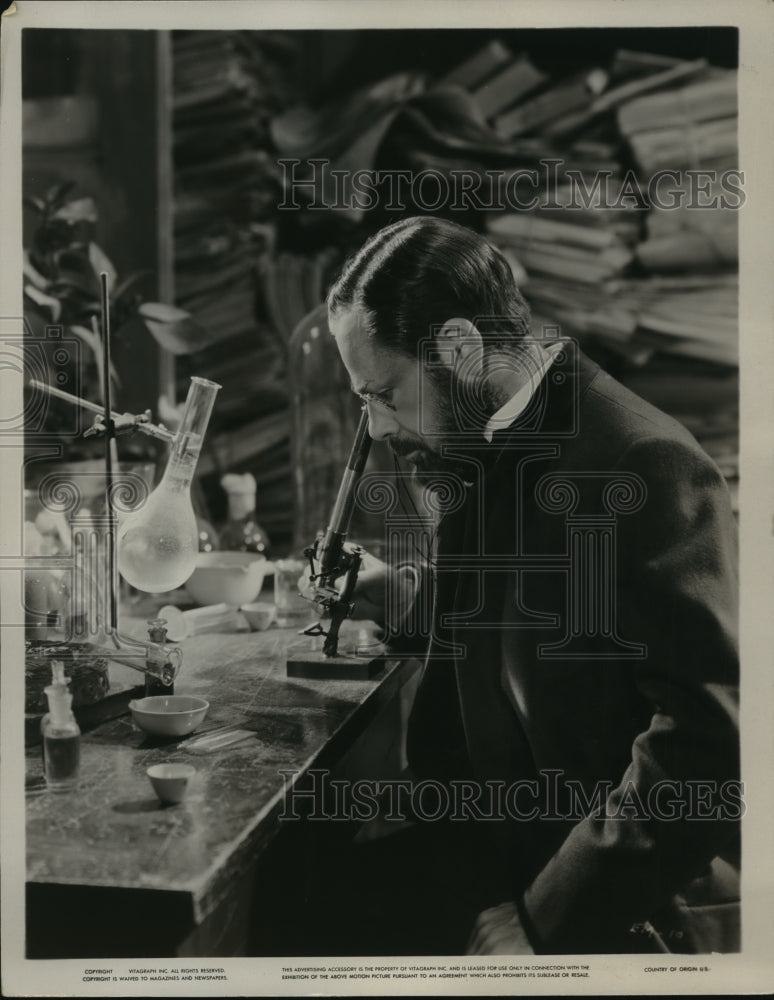 1936 Press Photo The Story of Louis Pasteur starring Paul Muir - Historic Images