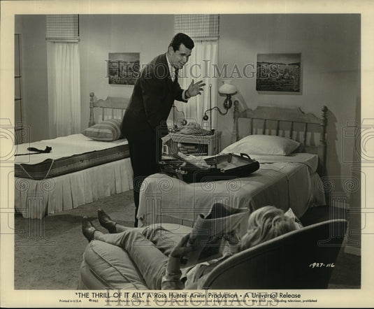 1963 Press Photo The Thrill of It All starring James Garner, Doris Day - Historic Images