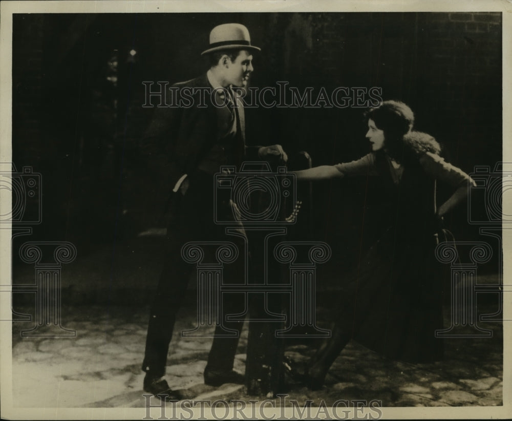 1921 Press Photo Actor Ralph Graves, Carol Dempster in &quot;Dream Street&quot; - Historic Images