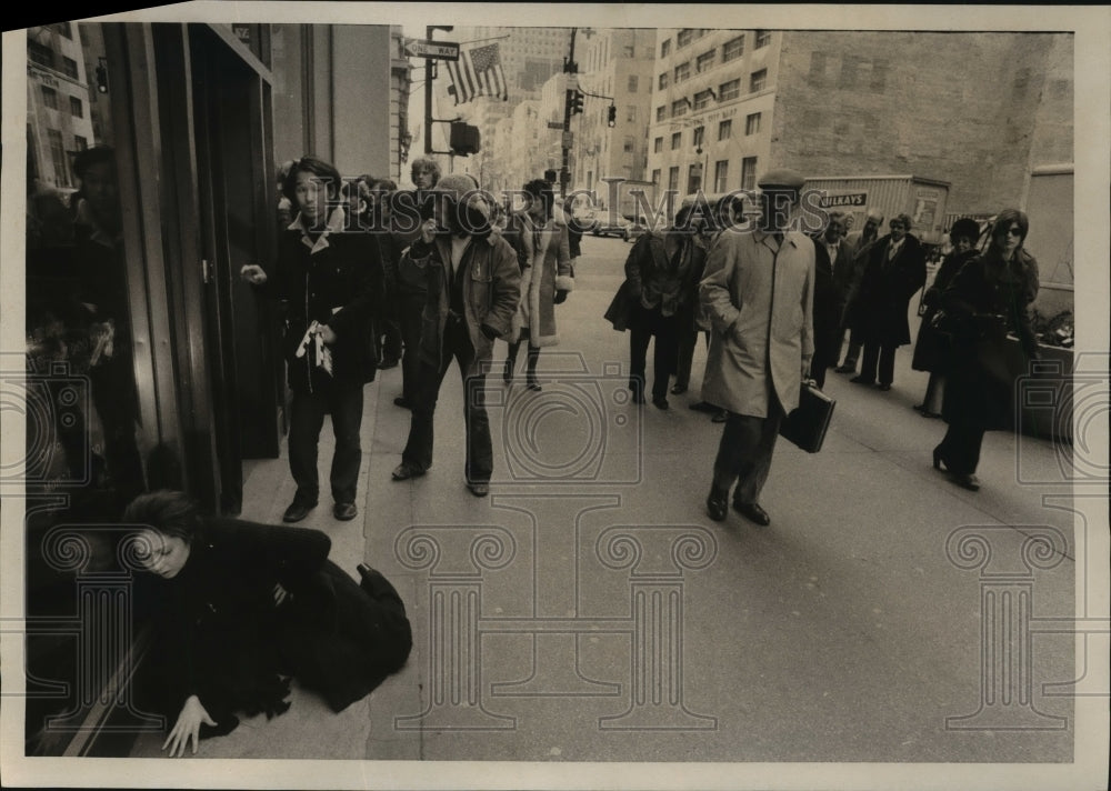 1976 Yoko Yamamoto on NYC 5th Avenue in We May Meet Again - Historic Images