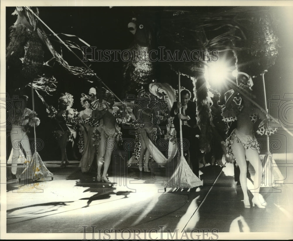 1981 Radio City Music Hall dancers for Louisiana Mardi Gras - Historic Images