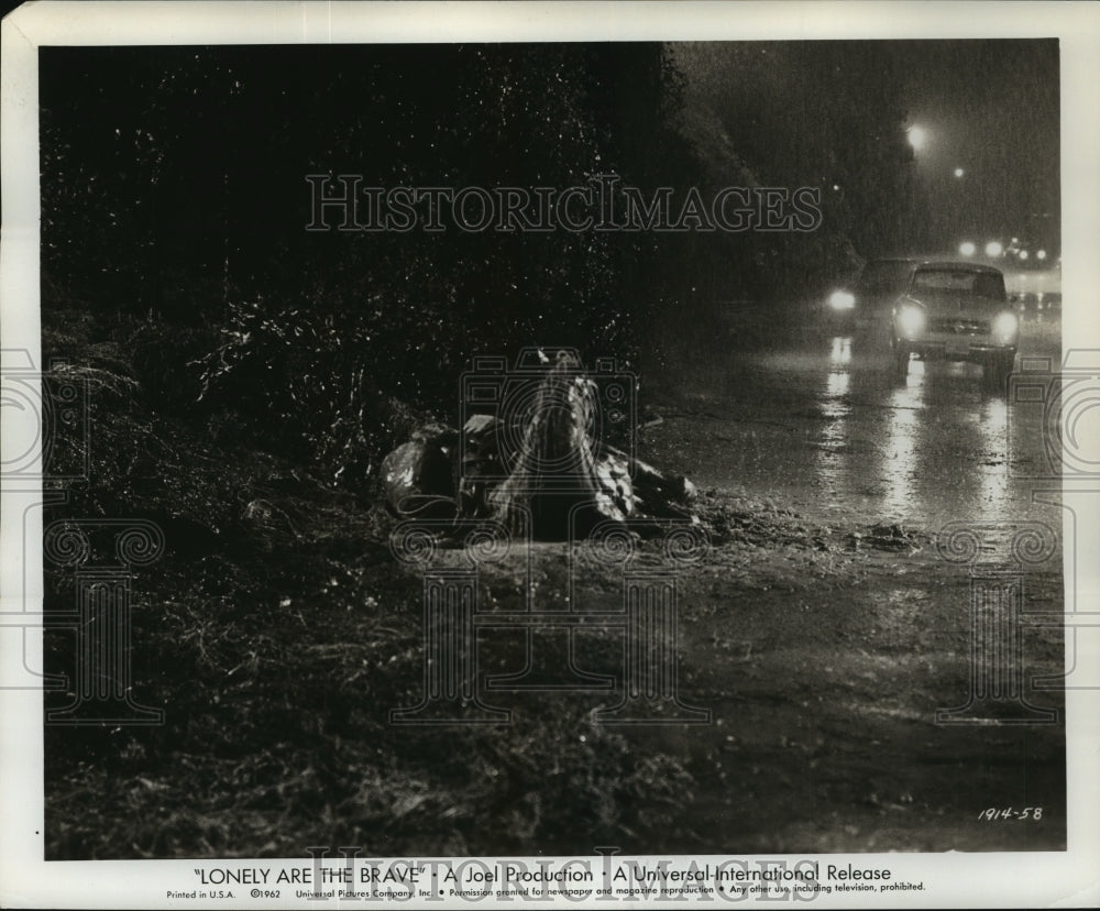 1962 Press Photo Lonely Are The Brave starring Kirk Douglas - Historic Images