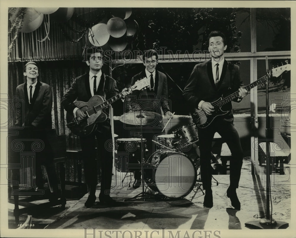 1962 Press Photo Band The Standels in film The Swingin Set from MGM - Historic Images